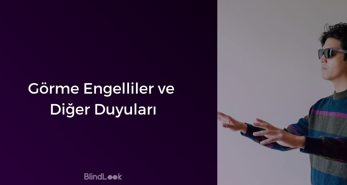 Elini ileriye doğru uzatmış gözlüklü bir görme engelli adam.
