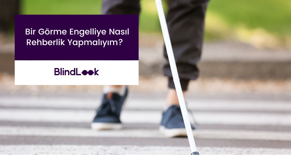 Bastonu ile karşıdan karıya geçen görme engelli bir adam.